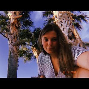 Meet your Posher, Hope